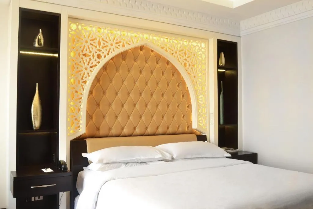 Room, Sheraton Sharjah Beach Resort & Spa, Dubai