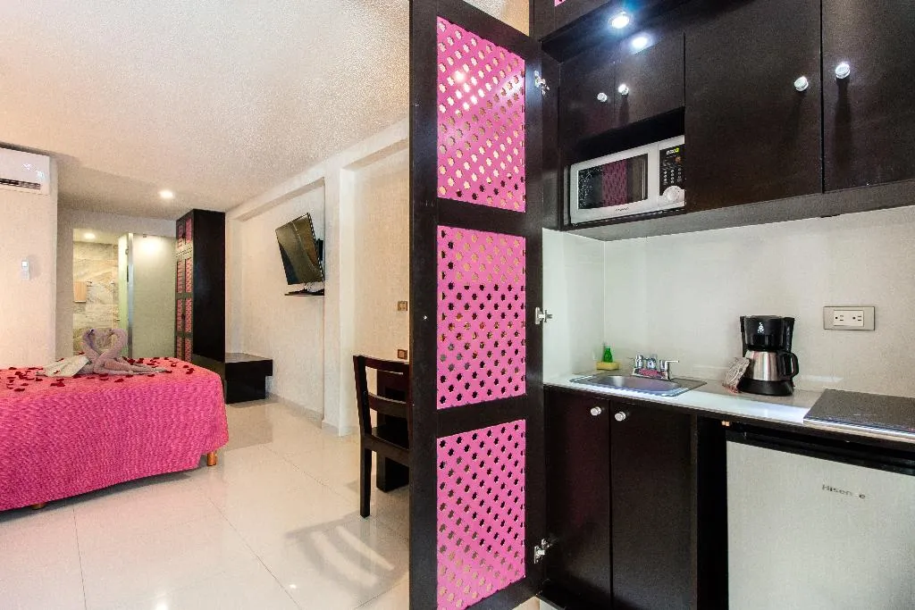 APARTMENT QUEEN SIZE BED Room, Suites Corazon, Playa Del Carmen