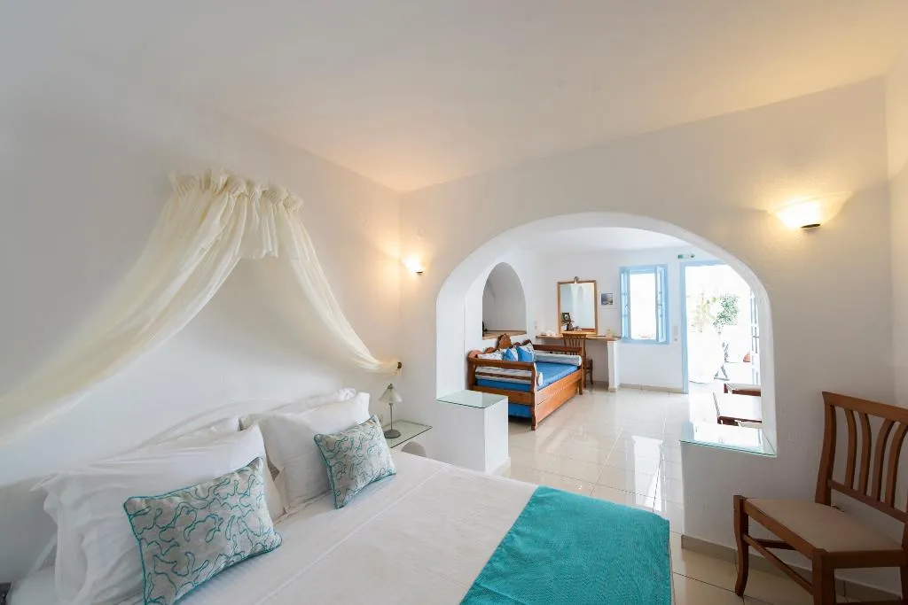 Room, Kastro Suites, Santorini