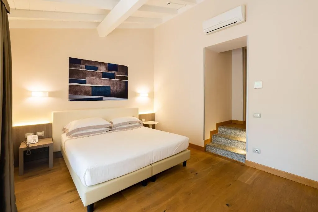 DOUBLE DELUXE Room, Albergo Centrale, Milan