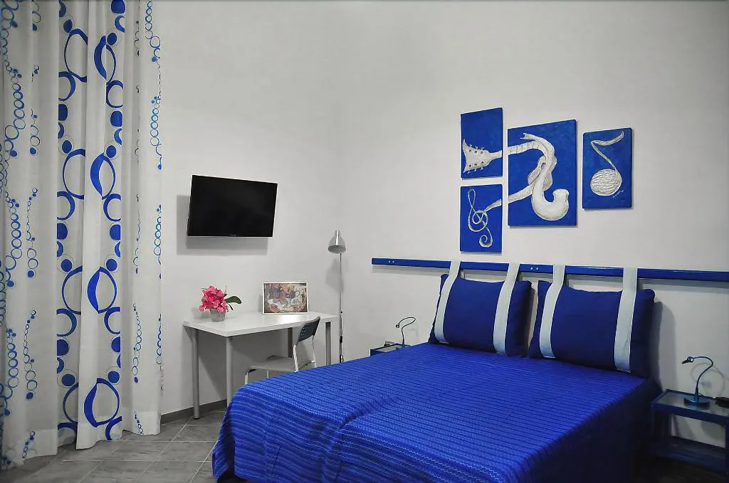 Room, B&B In giro per Napoli, Naples