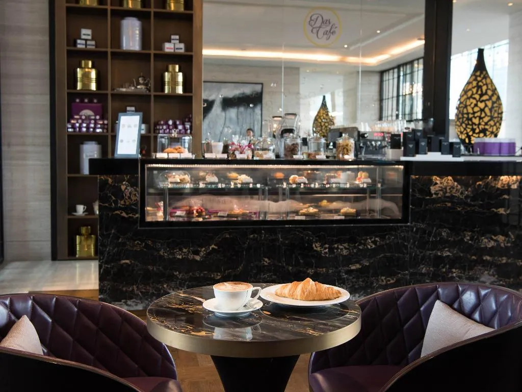 Restaurant, Pullman Dubai Downtown, Dubai