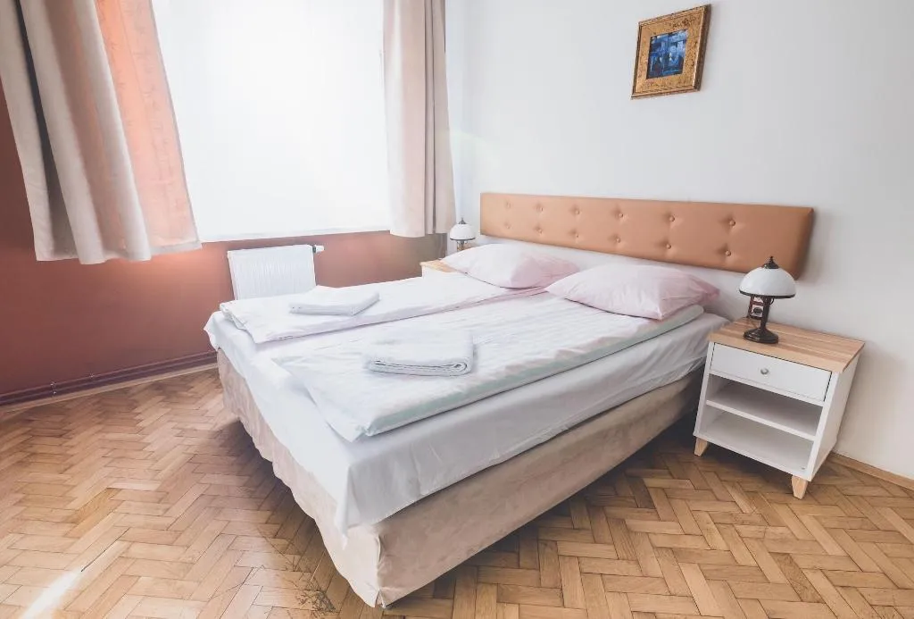 Room, Cybulskiego Guest Rooms, Krakow