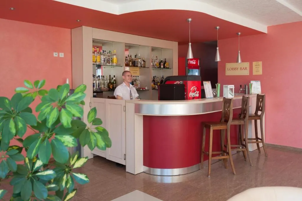 Bar, Longosa, Bourgas