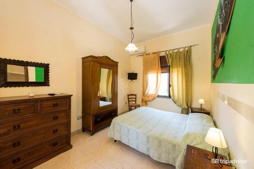 Room, B&B Villa Pia, Catania