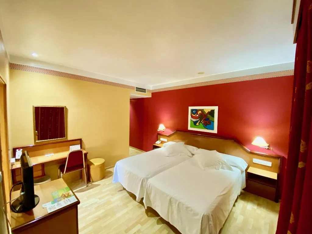 DOUBLE TWO DOUBLE BEDS Room, Torrepalma, Andalucia