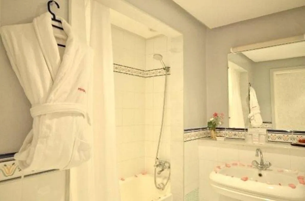 SINGLE STANDARD Room, Oumlil, Rabat