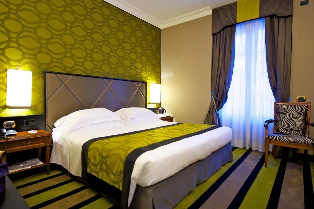 DOUBLE SUPERIOR Room, Grand Visconti Palace, Milan