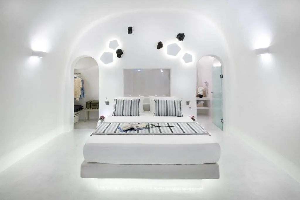 Room, Maregio Suites, Santorini
