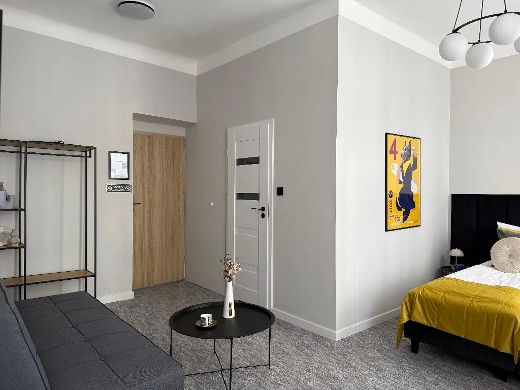 QUADRUPLE CITY VIEW TWO BEDS Room, Milla Apartments, Krakow