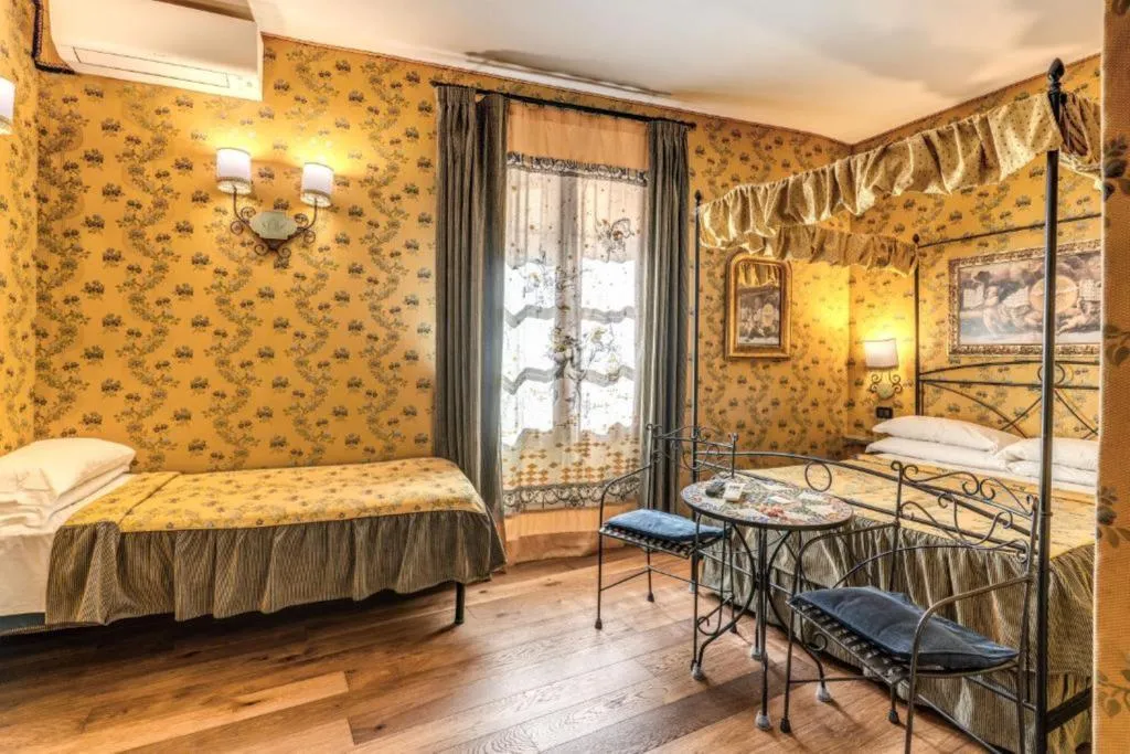 TRIPLE STANDARD Room, Residenza Ave Roma, Rome
