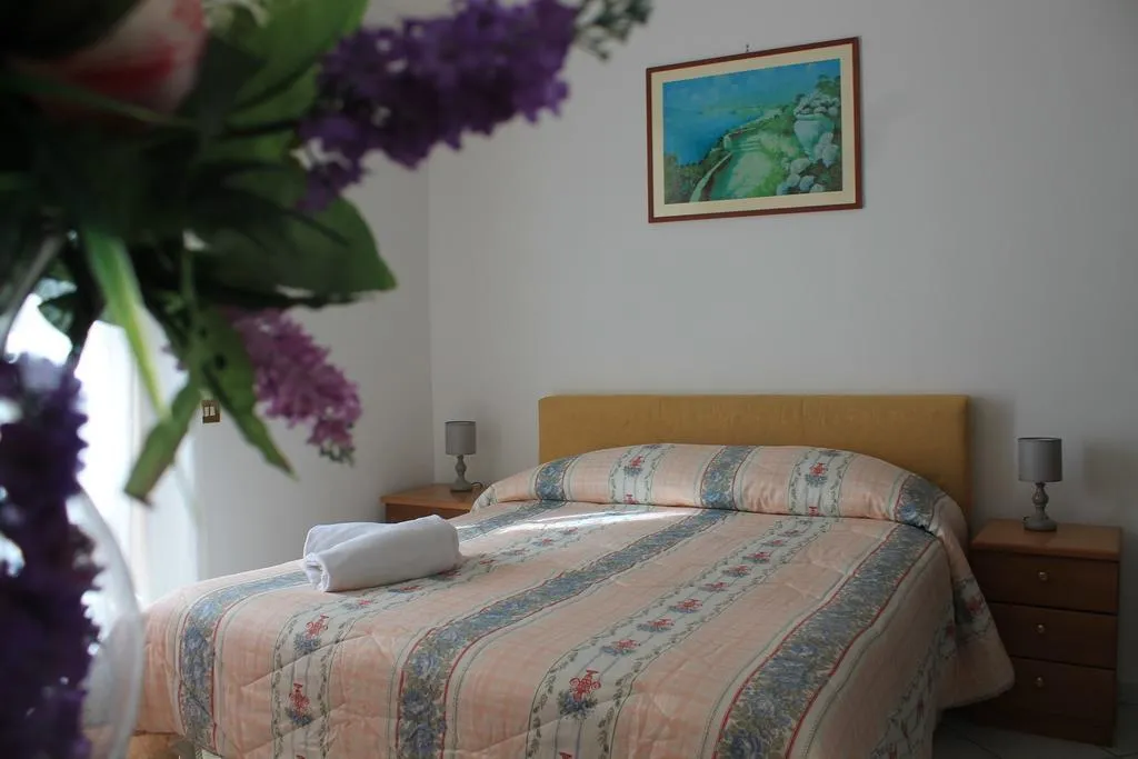 APARTMENT CAPACITY 2 Room, Il Casale Del Golfo, Naples