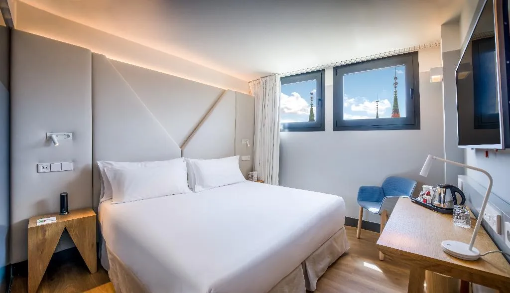Double or Twin SUPERIOR Room, Occidental Diagonal 414, Barcelona
