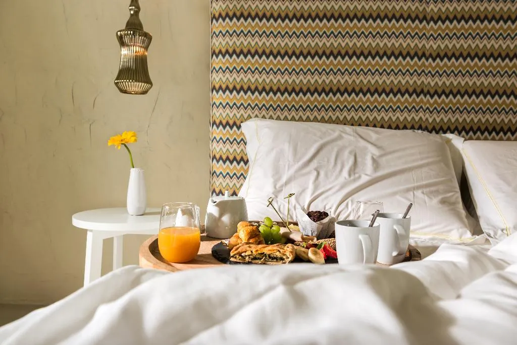 SUITE WITH JACUZZI Room, Mythical Blue Luxury Suites, Santorini