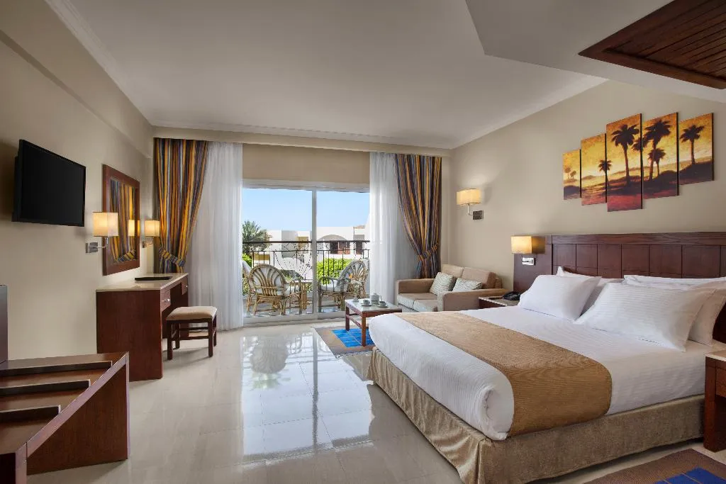 FAMILY ROOM CAPACITY 2 TWO BEDROOMS Room, Sultan Gardens Resort, Red Sea Riviera