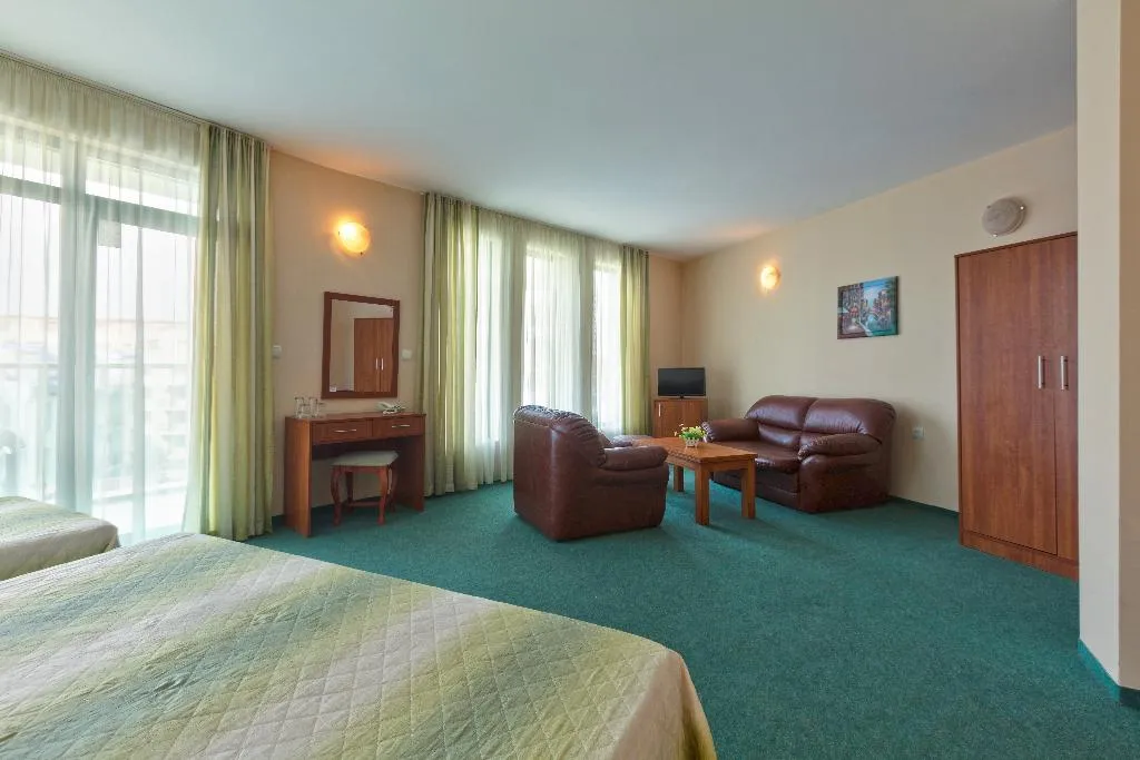 FAMILY ROOM STANDARD Room, Hotel L&B Sunny Beach, Bourgas