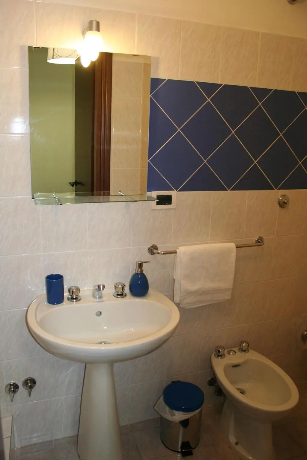 Room, Palazzo Santori, Rome