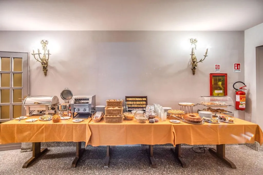 Restaurant, Madison, Rome
