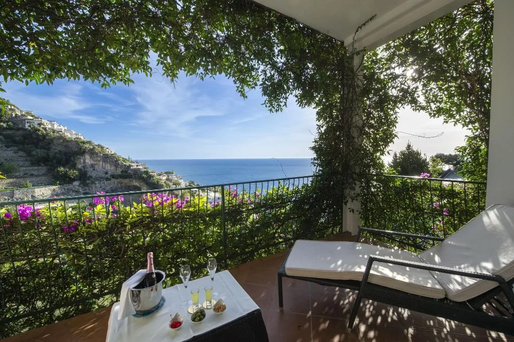 SUITE DELUXE SEA VIEW Room, Hotel Pellegrino, Naples