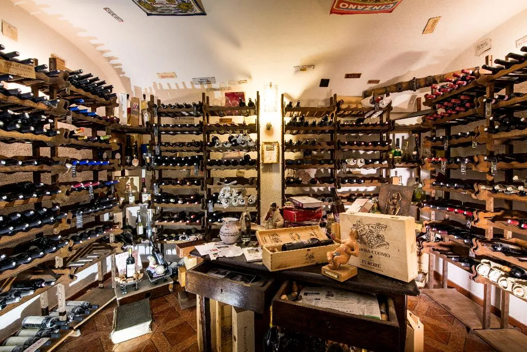 Bar, Albergo Diffuso Bacco Furore, Naples