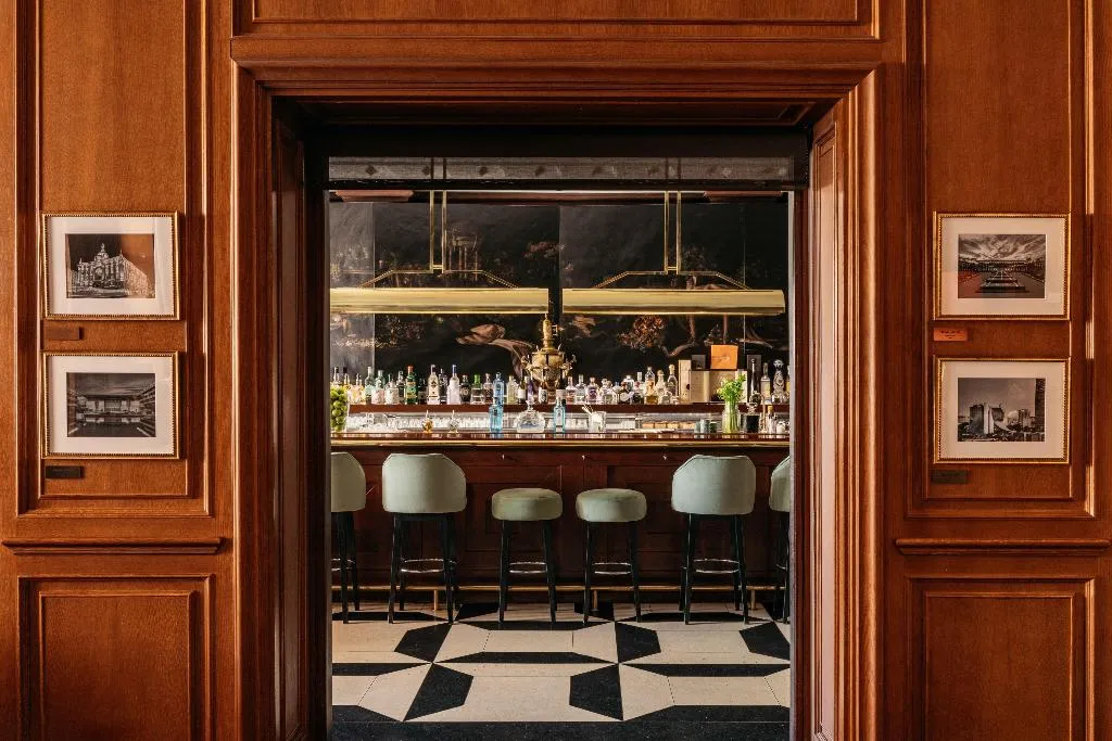Bar, Hotel Fenix Gran Meliá, Madrid