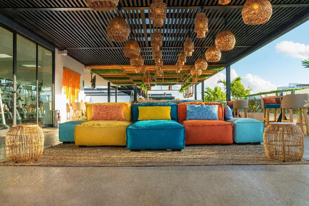 Terrace, Fiesta Inn Playa del Carmen, Playa Del Carmen