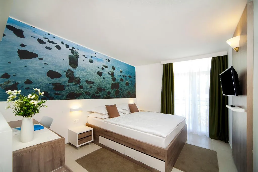 DOUBLE SIDE SEA VIEW WITH BALCONY Room, Bluesun hotel Neptun, Split