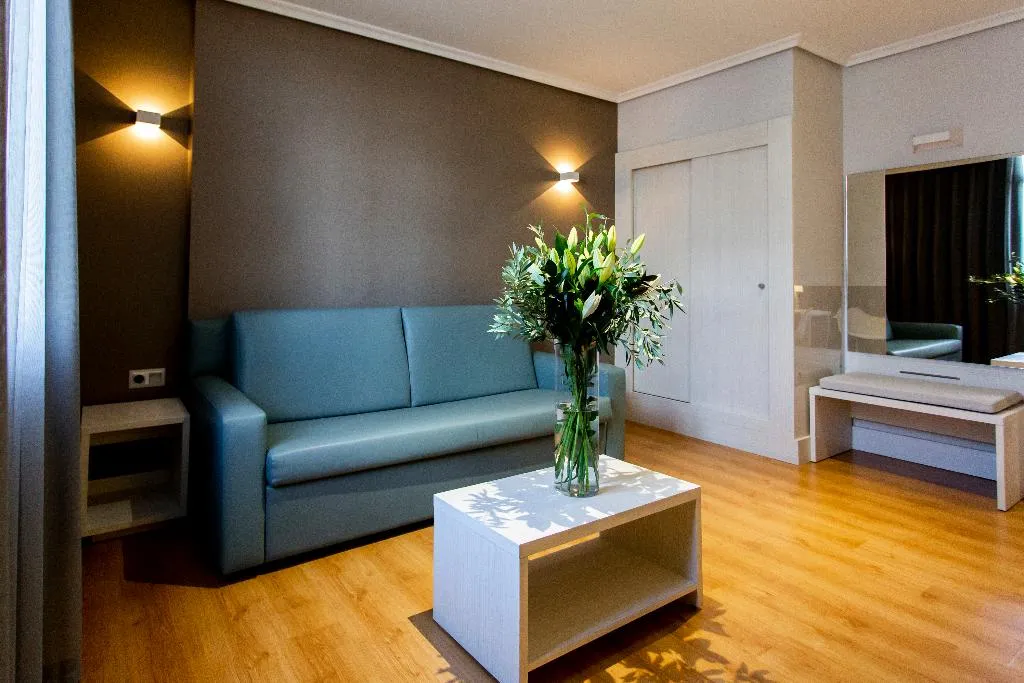 SUITE STANDARD Room, Pax Guadalajara, Madrid