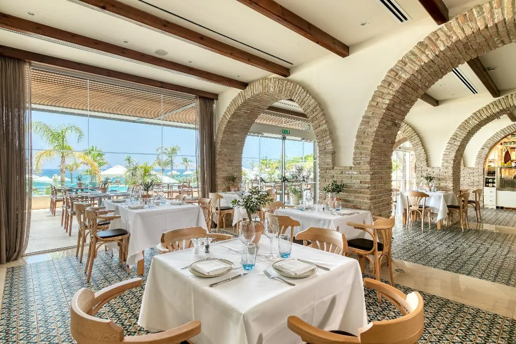 Restaurant, Royal Apollonia, Cyprus