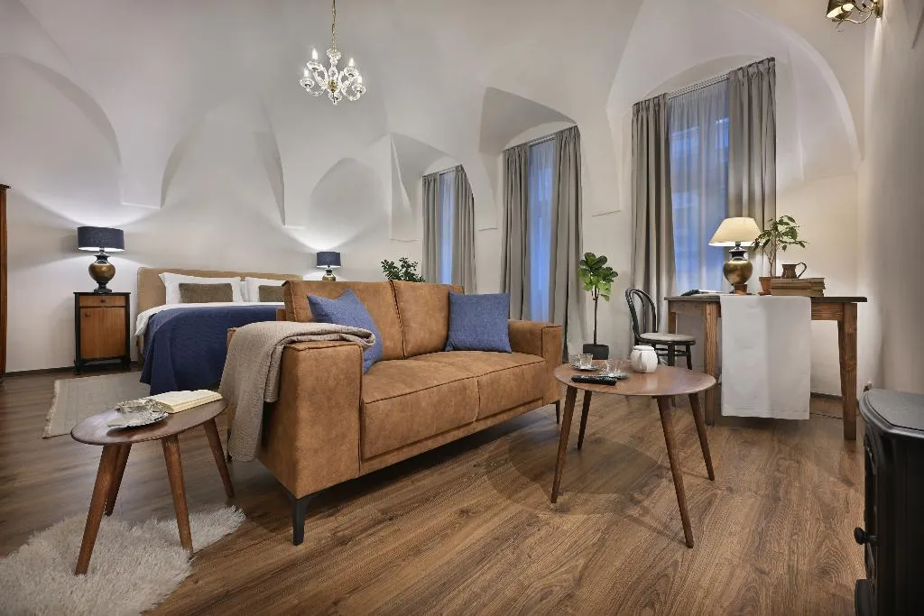 SUITE DELUXE KING BED Room, U Šuterů Boutique Hotel, Prague
