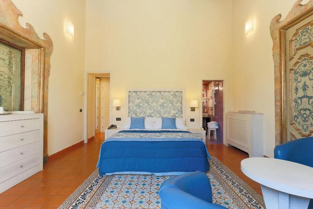 JUNIOR SUITE STANDARD Room, Maison Tofani, Naples