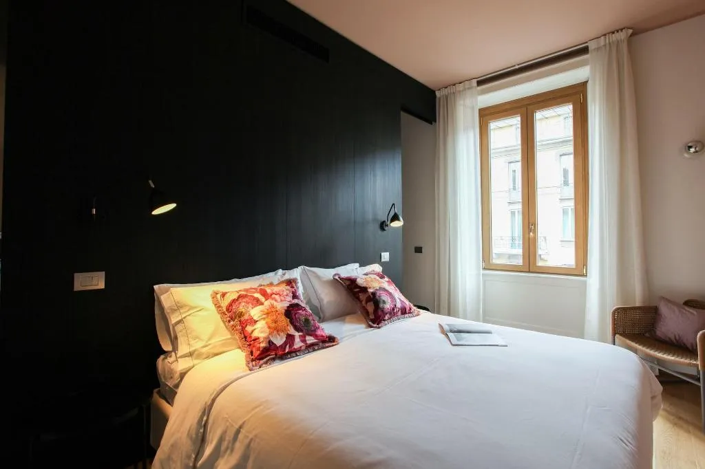 Room, Cà Bèla - Vitruvio, Milan