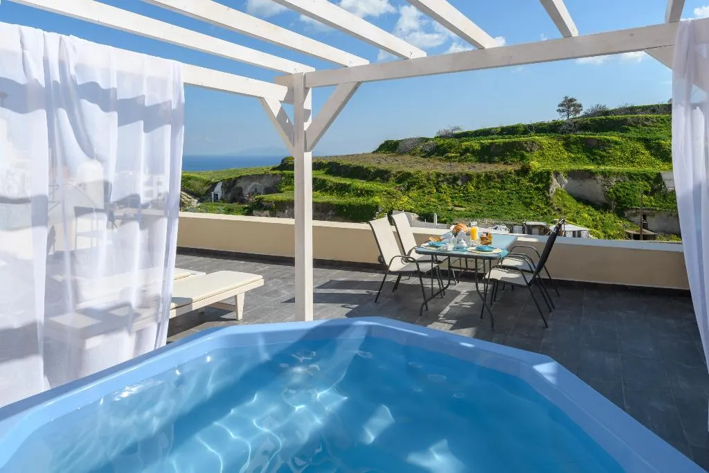 APARTMENT WITH JACUZZI Room, For All Seasons Mansion, Santorini