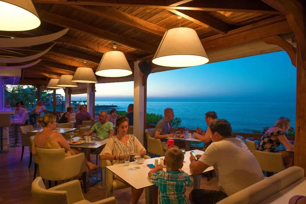 Restaurant, Elmi Suites Beach Hotel, Crete