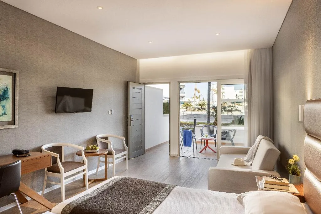SUITE GARDEN VIEW Room, Faros Hotel Ayia Napa, Cyprus