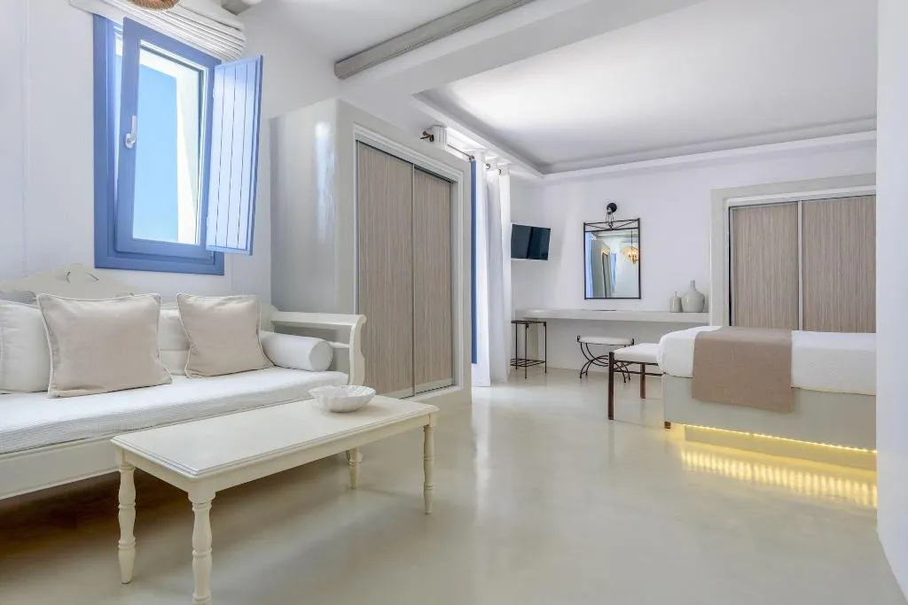 Room, Kamares Apartments, Santorini