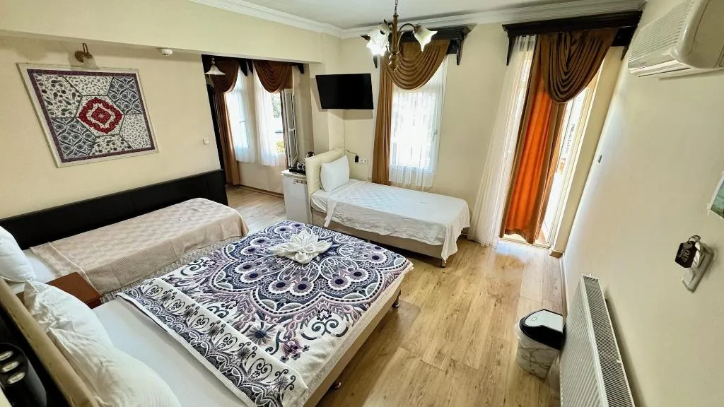 Room, Ephesus Centrum, Izmir