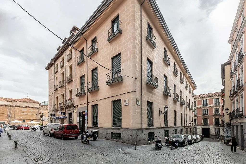 STUDIO STANDARD Room, Libere Madrid Palacio Real, Madrid