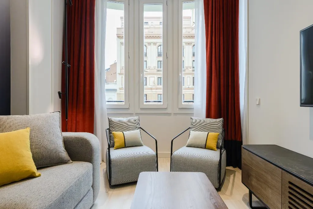 APARTMENT CAPACITY 3 ONE BEDROOM Room, Smartrental Collection Gran Vía Centric, Madrid