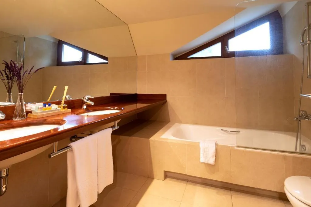 FAMILY ROOM STANDARD Room, Xalet del Golf, Barcelona