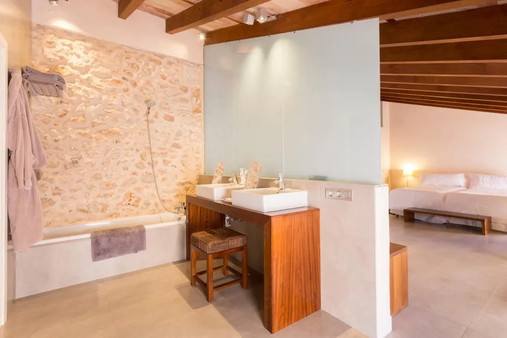 JUNIOR SUITE STANDARD Room, Ca n Beia, Majorca