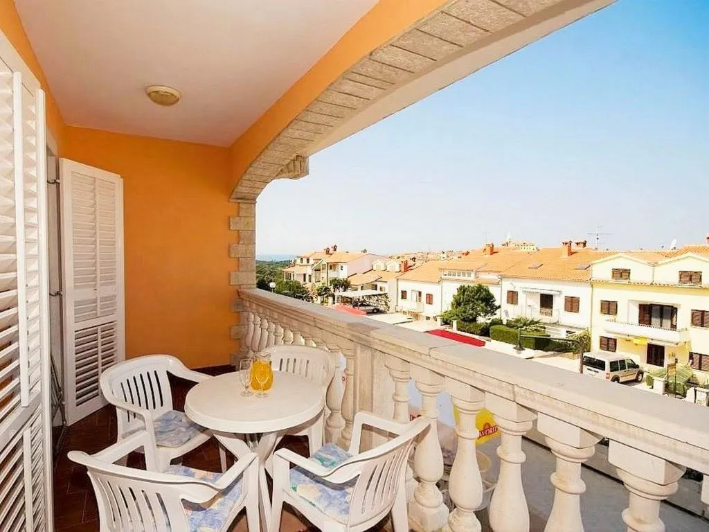 APARTMENT CAPACITY 6 Room, Apartments Valentin Vrsar, Istria