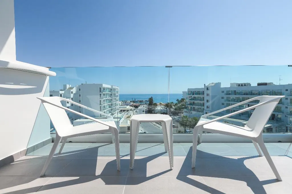 Double or Twin SUPERIOR SEA VIEW Room, The Blue Ivy Hotel And Suites, Cyprus