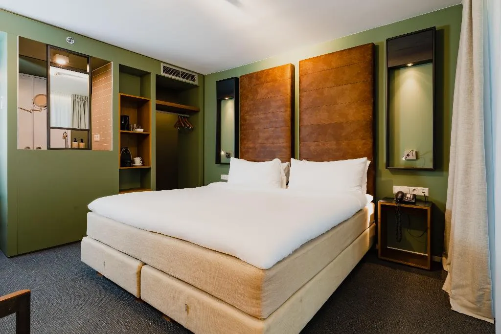 Room, Hotel De Hallen, Amsterdam