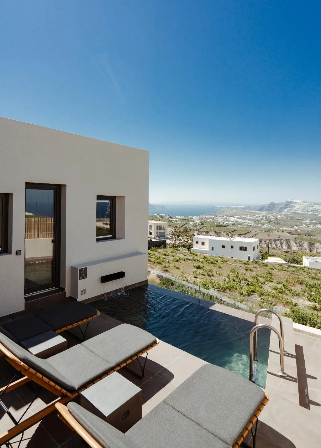 VILLA TWO BEDROOMS WITH PRIVATE POOL Room, Apikia Santorini, Santorini