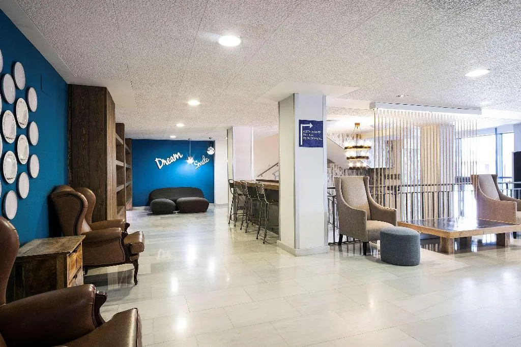 Lobby, Madrid Airport Suites Affiliated By Melia, Madrid