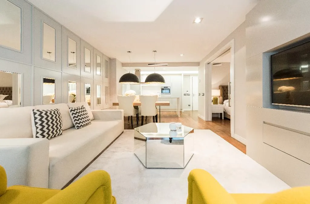 APARTMENT ONE BEDROOM Room, Gran Via Centric II, Madrid