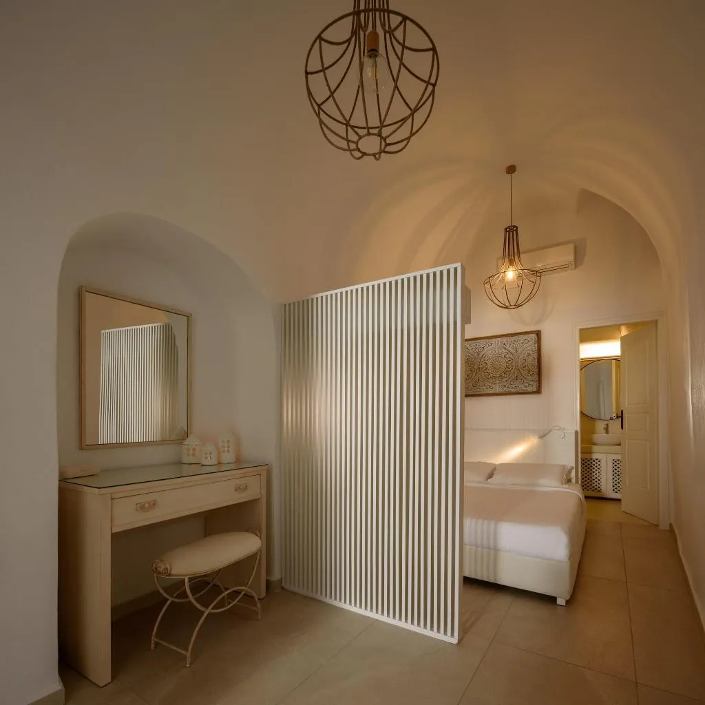 Room, Kamares Apartments, Santorini