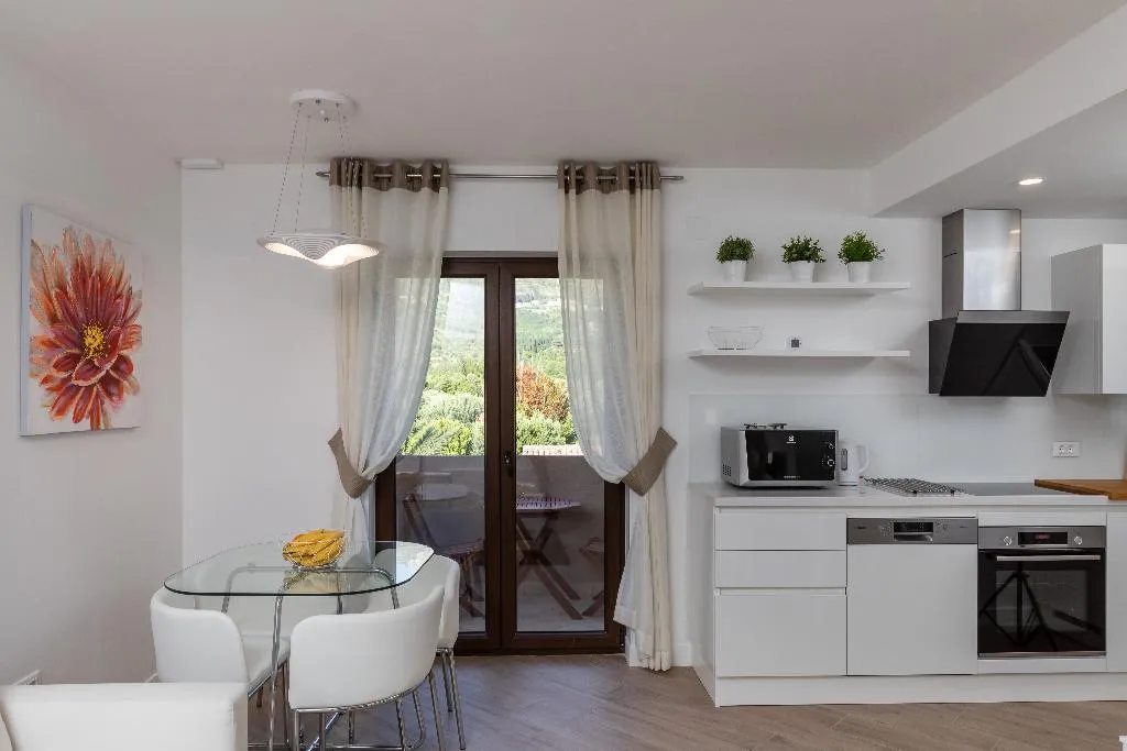 APARTMENT SUPERIOR WITH BALCONY Room, Apartments Setemana, Dubrovnik