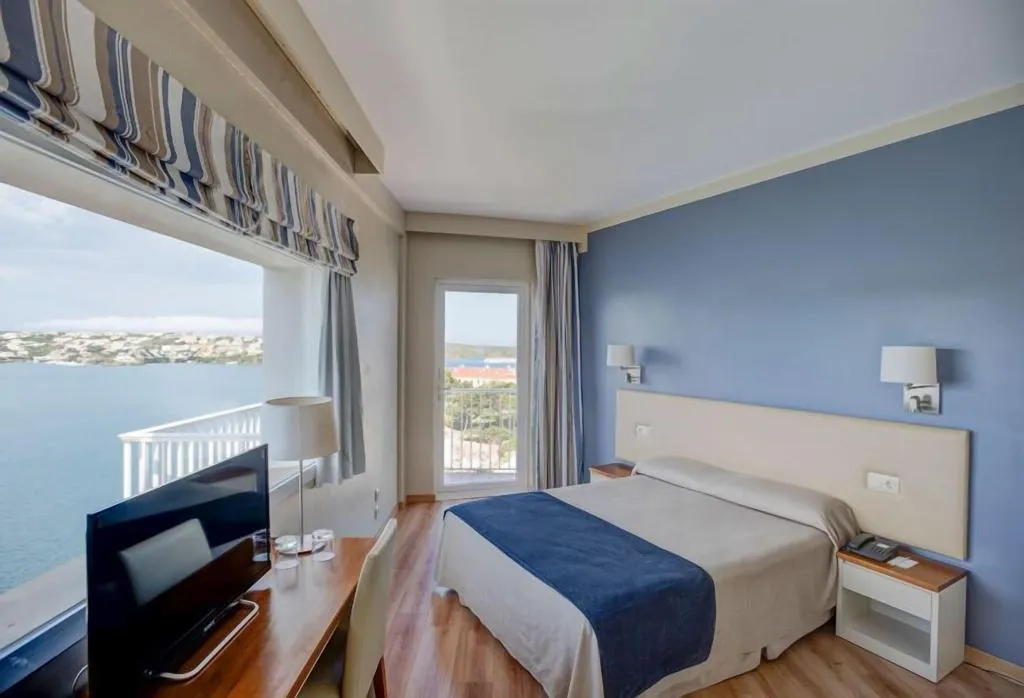 Room, Agamenon, Menorca